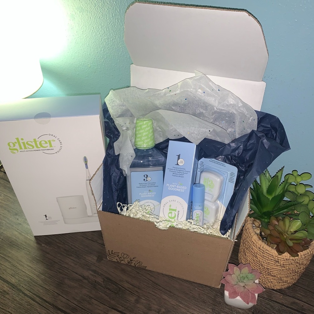 Glister Oral Care Set